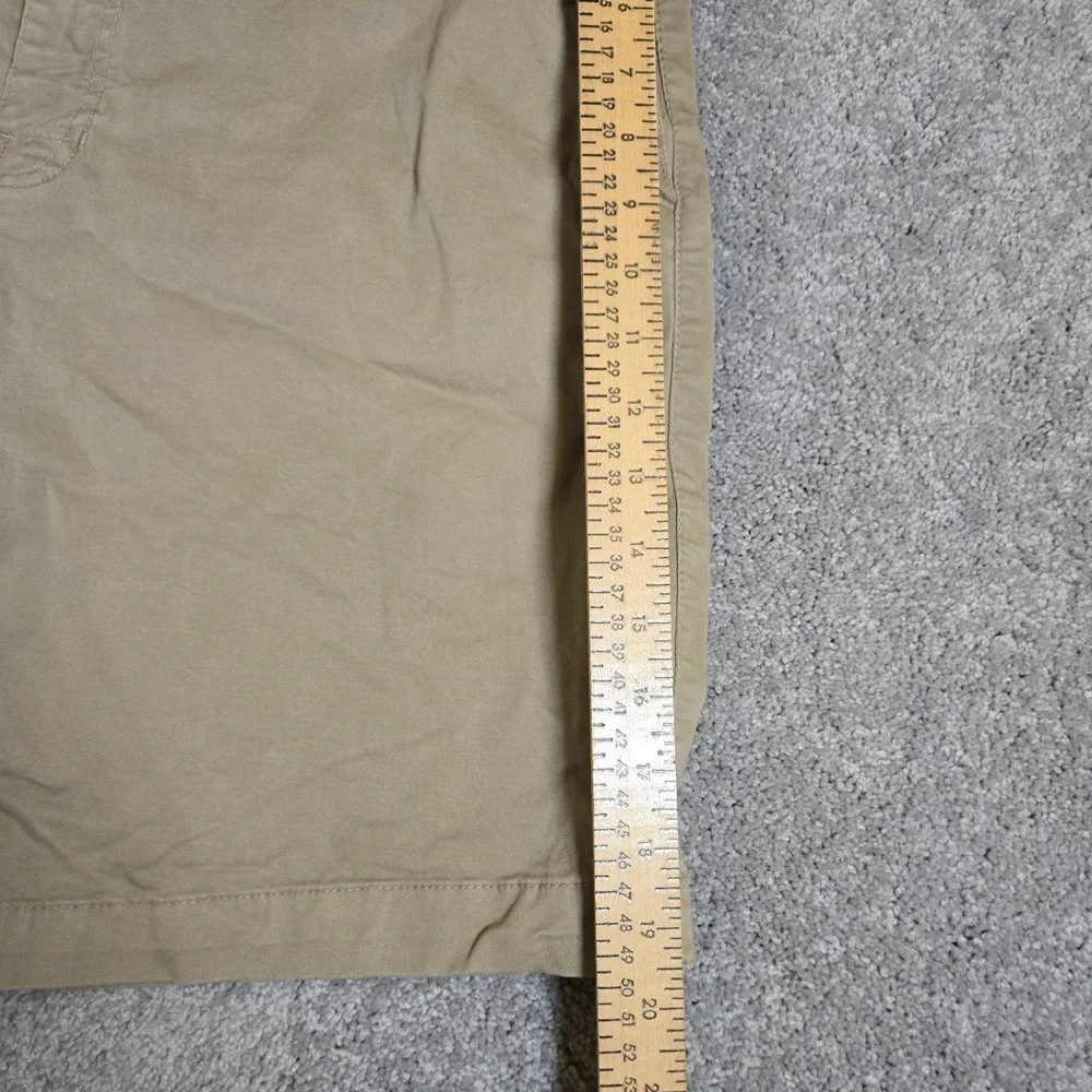 The North Face Mens Classic Khaki Cargo Shorts Size 38 Hiking Water Trail